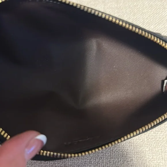 NWOT Coach Black Leather Accessory Pouch - Picture 4 of 7